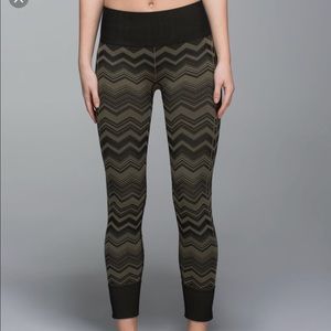 Chevron Lululemon leggings!